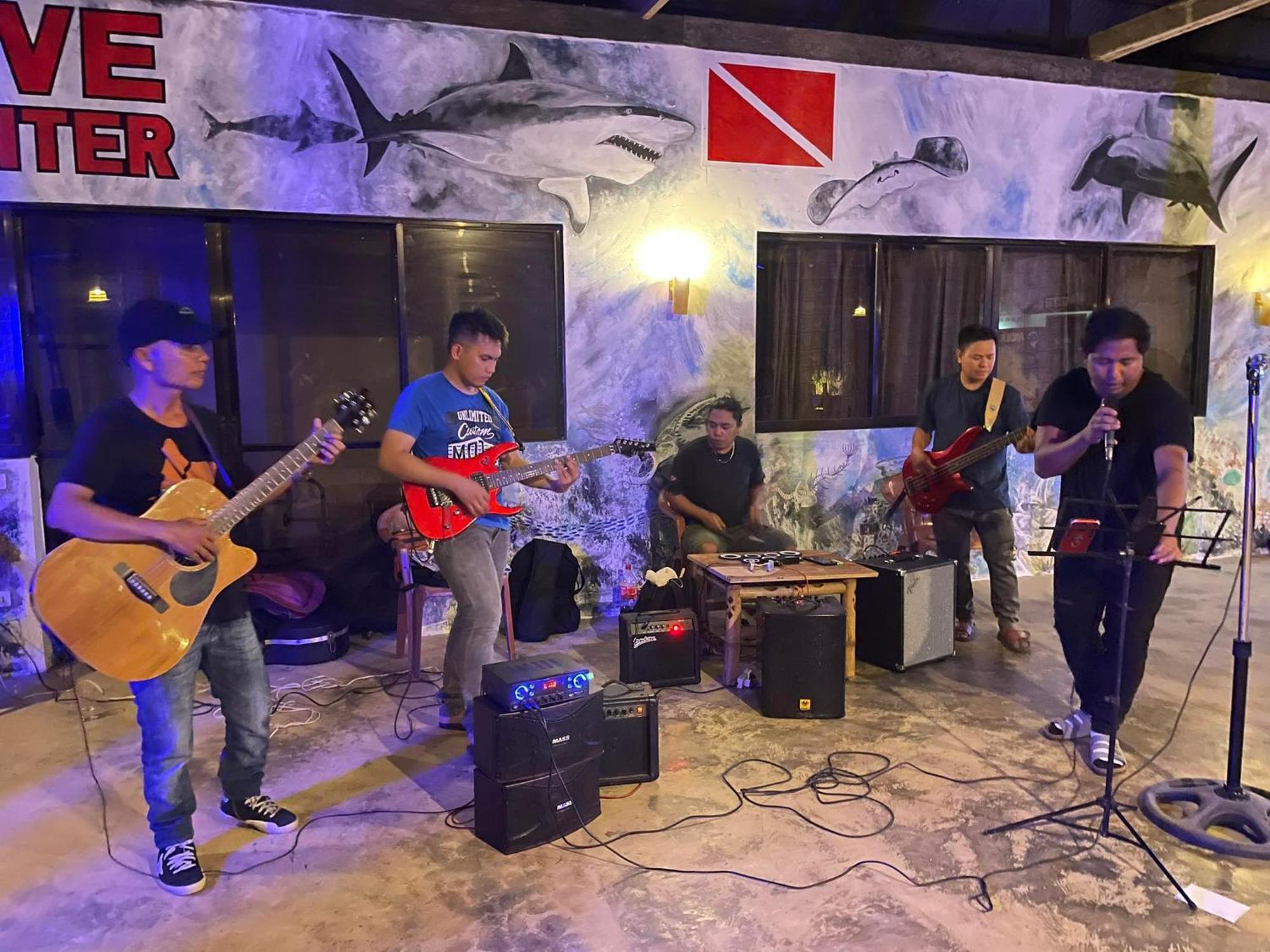 Ander Divers Garden Resort Anda  Kültér fotó